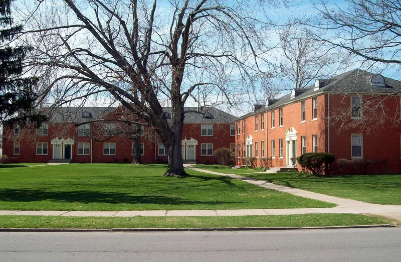 Kensington Gardens Apartment Complex, New York