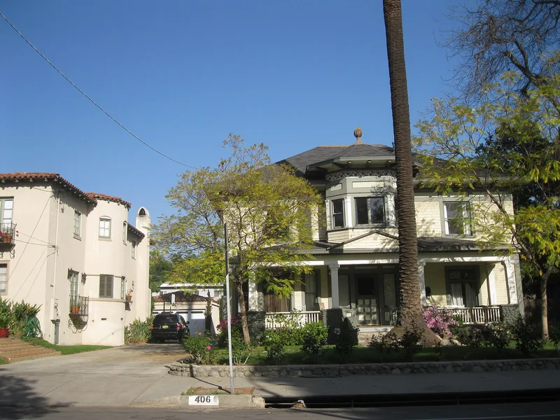 Raymond-Summit Historic District, California