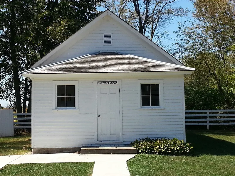 North Grove School, Sycamore, Illinois
