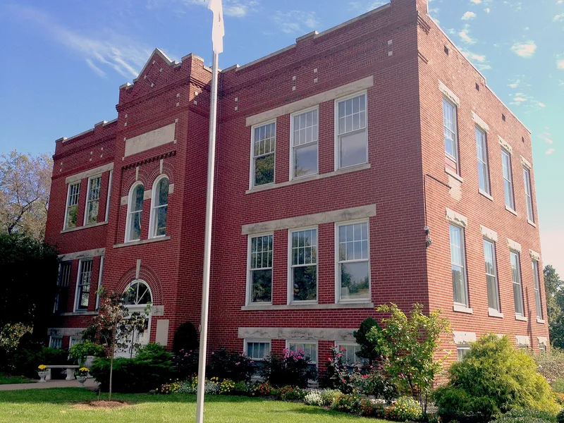 Glen Carbon Grade School, Glen Carbon, Illinois