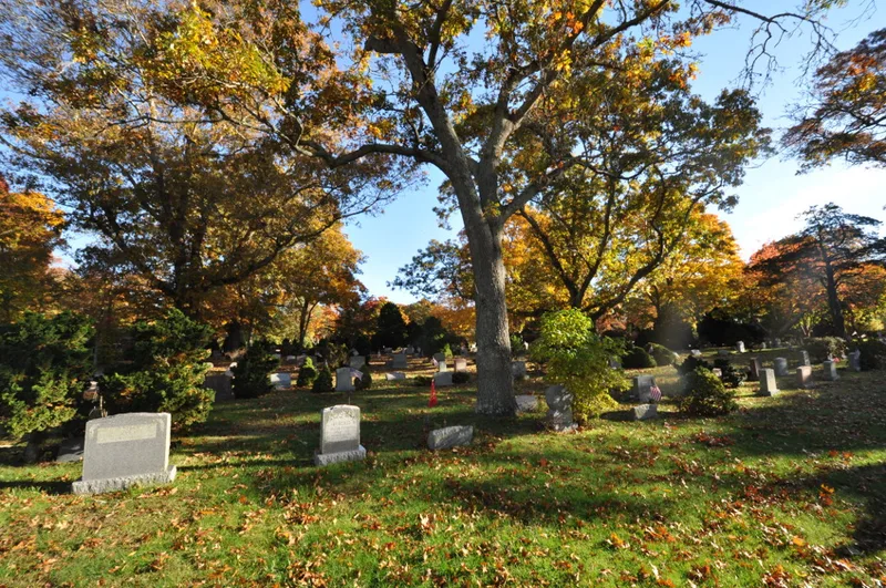 Oak Grove Cemetery, Falmouth, Massachusetts