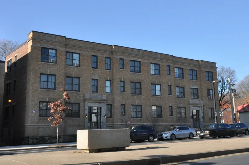 Almont Apartments, Boston, Massachusetts