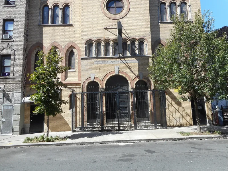 Chevra Linas Hazedek Synagogue of Harlem and the Bronx, Bronx, New York