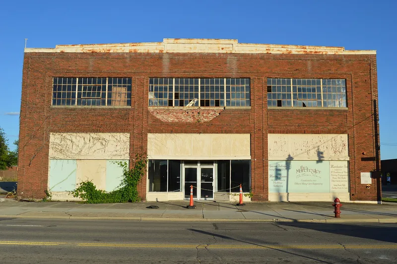 Snider, Dan F., Ford Dealership Building, Middletown, Ohio