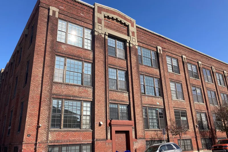 Oakland Lamp Works, Oakland, California