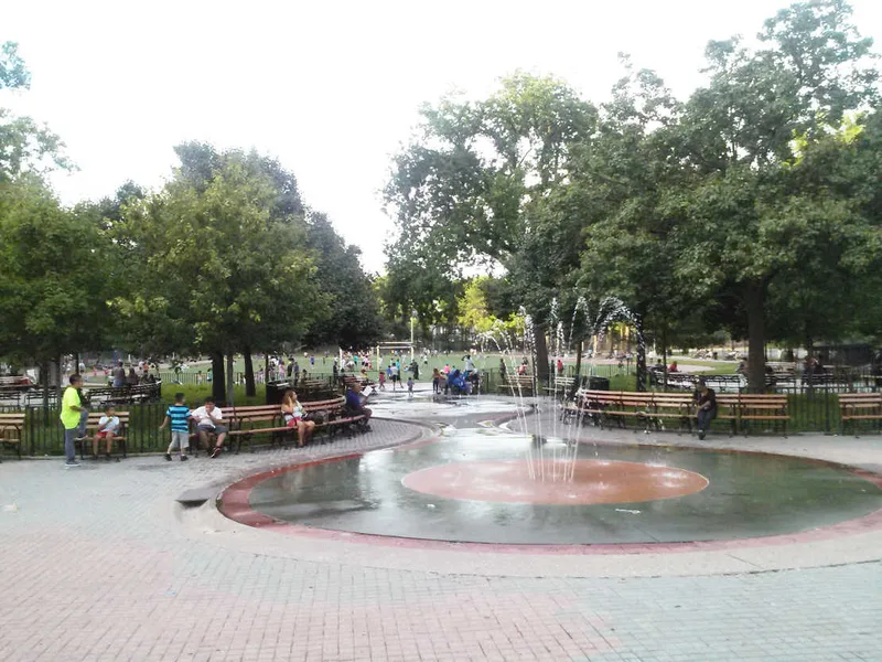 Williamsbridge Oval Park, Bronx, New York