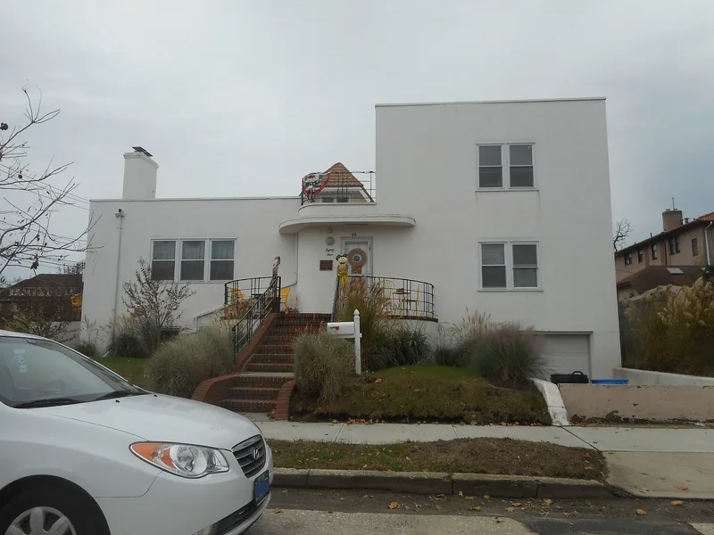 Barkin House, Long Beach, New York