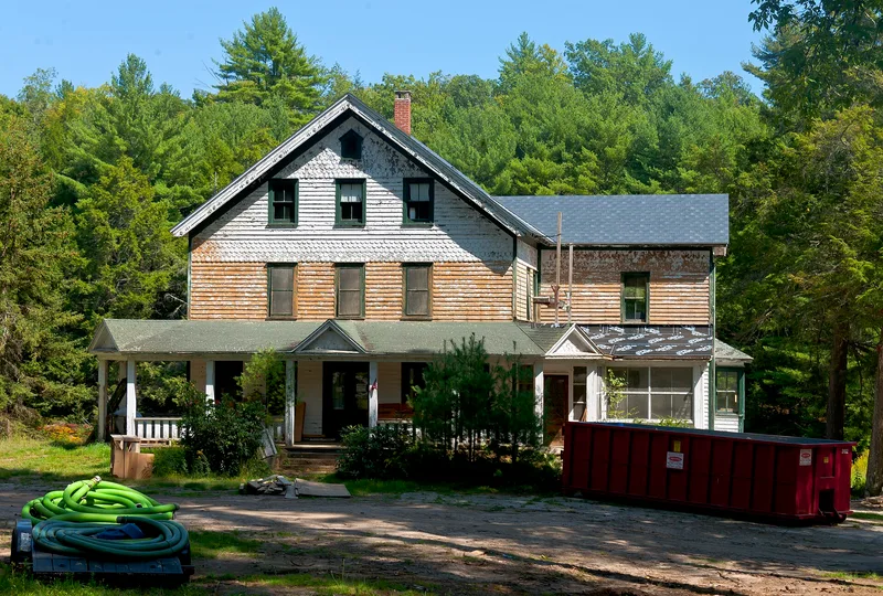 Cottage in the Pines, New York