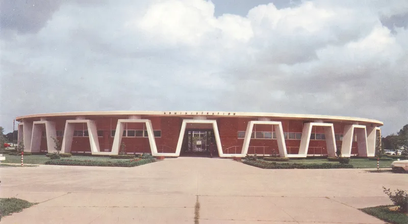 Lamar State College of Technology Administration Building, Beaumont, Texas