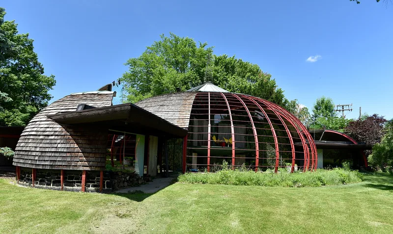 Ford, Sam and Ruth Van Sickle, House, Aurora, Illinois
