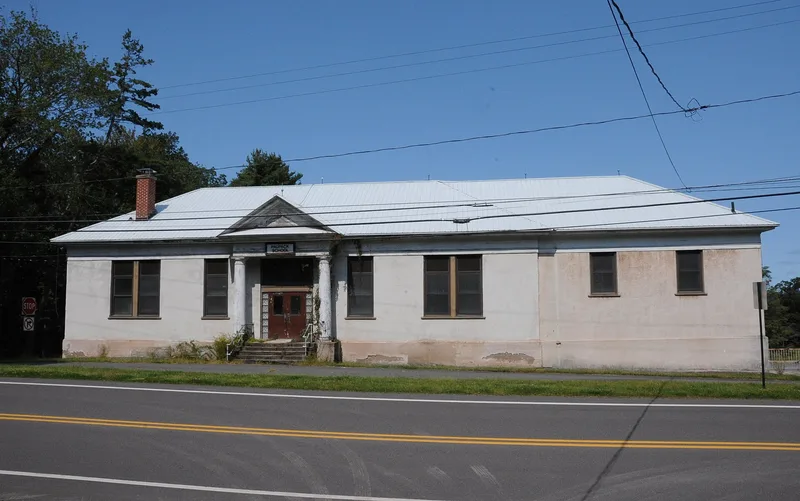 Paupack School, Palmyra Township, Pennsylvania