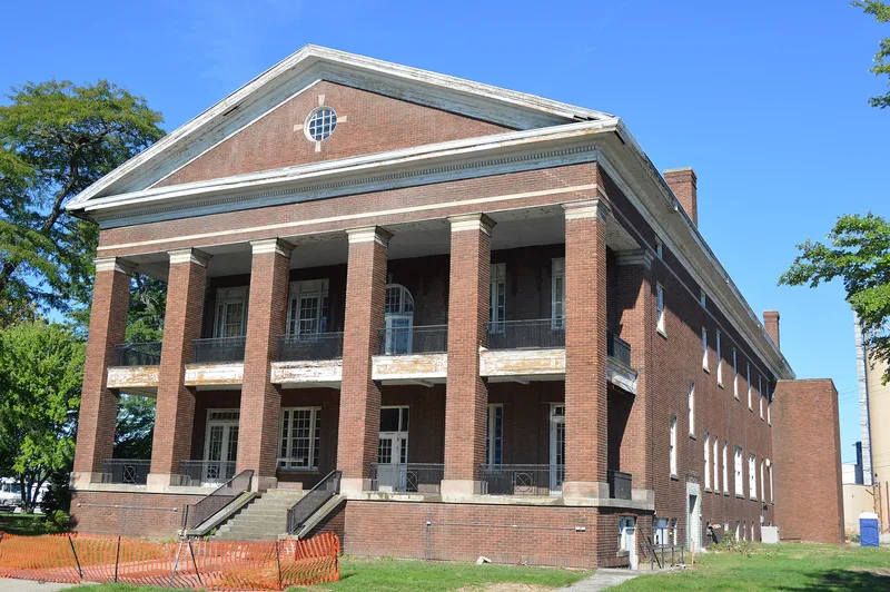 Ford, Edward, Plate Glass Company Employee Relations Building, Rossford, Ohio
