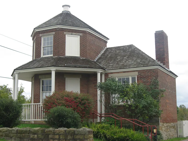 Searights Tollhouse, National Road, Uniontown, Pennsylvania