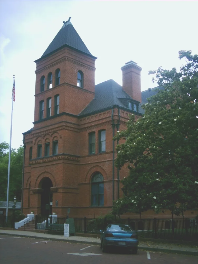 Old U.S. Post Office and Courts Building, Jefferson, Texas