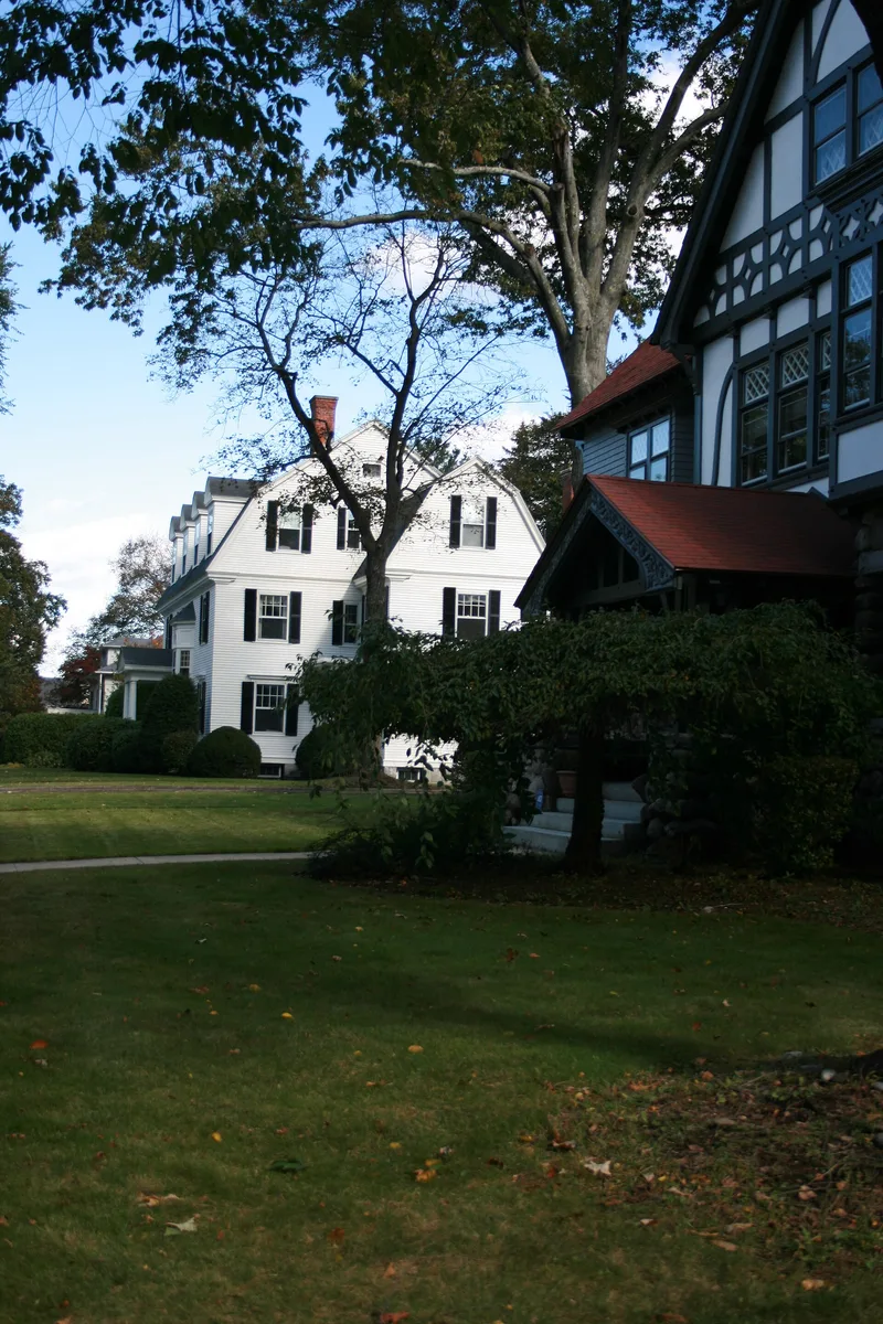 Massachusetts Avenue Historic District, Massachusetts