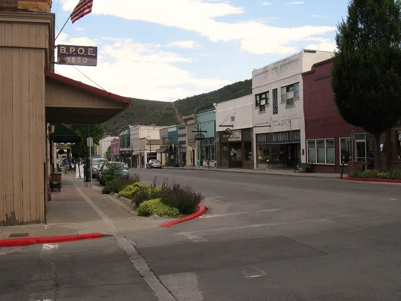 West Miner Street-Third Street Historic District, California