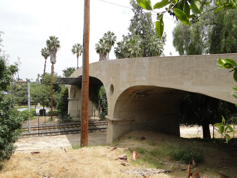 Oaklawn Bridge and Waiting Station, South Pasadena, California