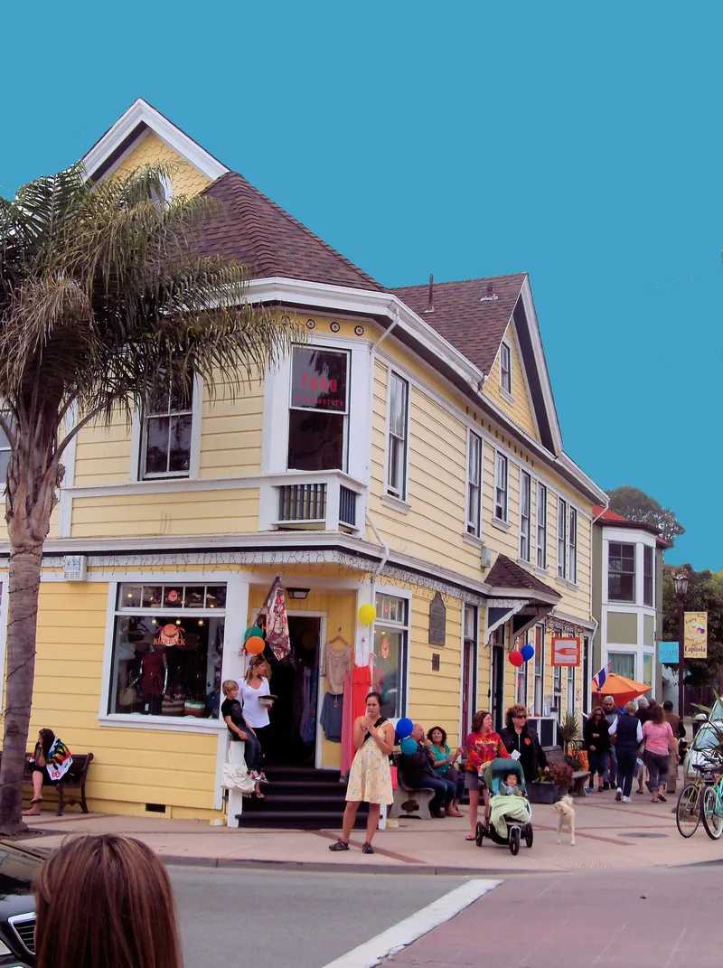 Hihn Building, Capitola, California
