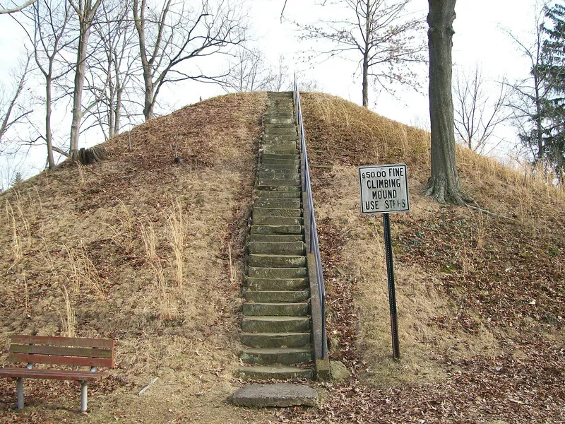 Mound Cemetery Mound, Marietta, Ohio