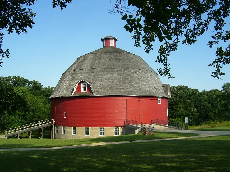 Ryan Round Barn, Kewanee, Illinois