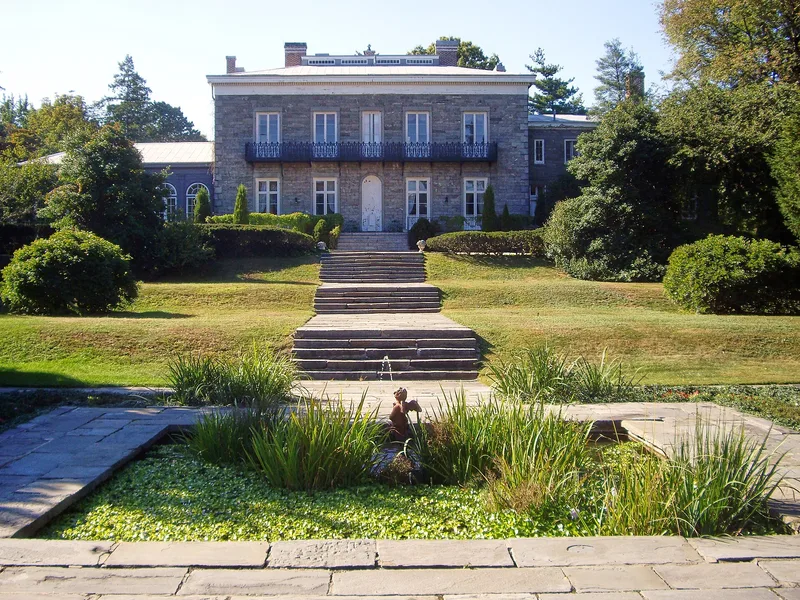 Bartow-Pell Mansion and Carriage House, New York, New York