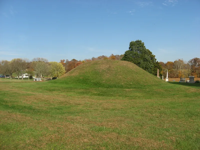 Mound Cemetery Mound, Chester, Ohio