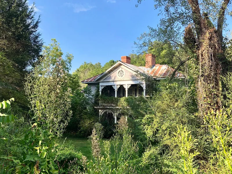 White, Jeff, House, Marshall, North Carolina