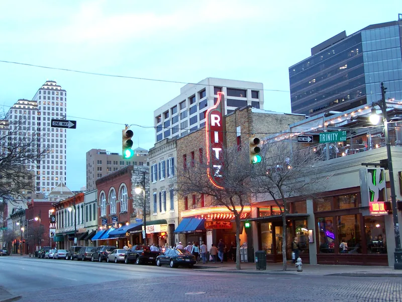 Sixth Street Historic District, Texas