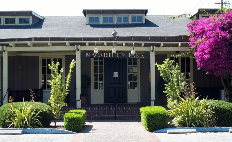Hostess House, Palo Alto, California