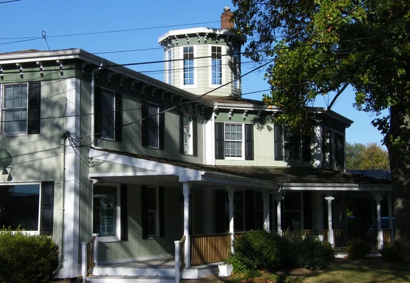 Gildersleeve, Andrew, Octagonal Building, Mattituck, New York