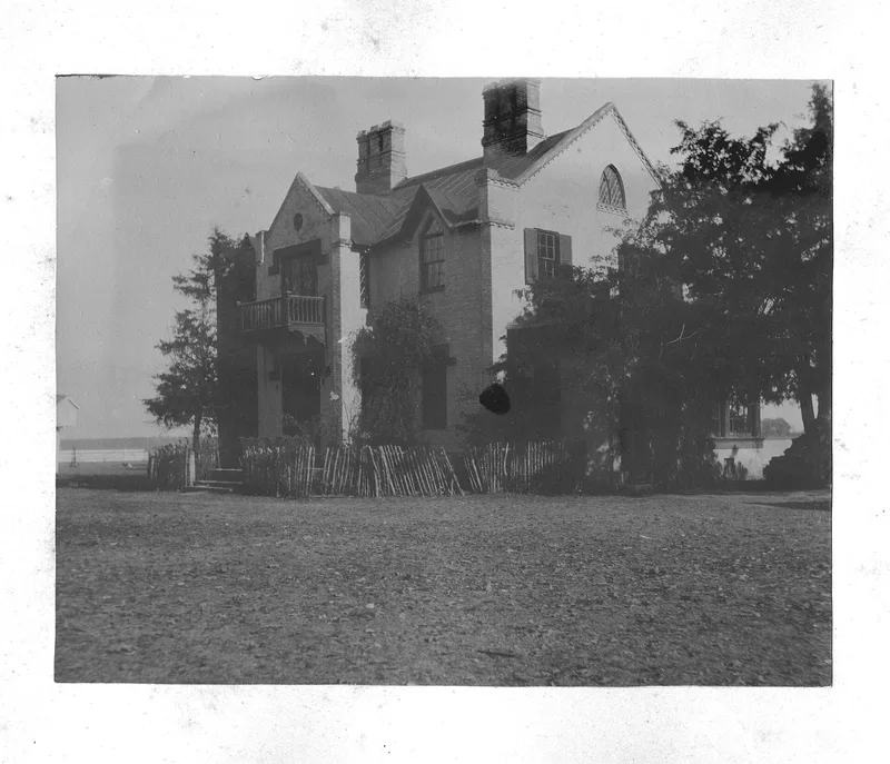 Burgh Westra, Gloucester, Virginia