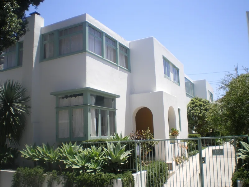 Horatio West Court, Santa Monica, California