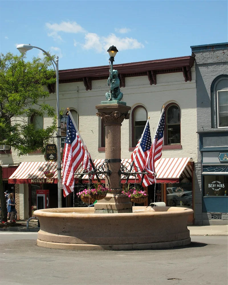 Main Street Historic District, New York