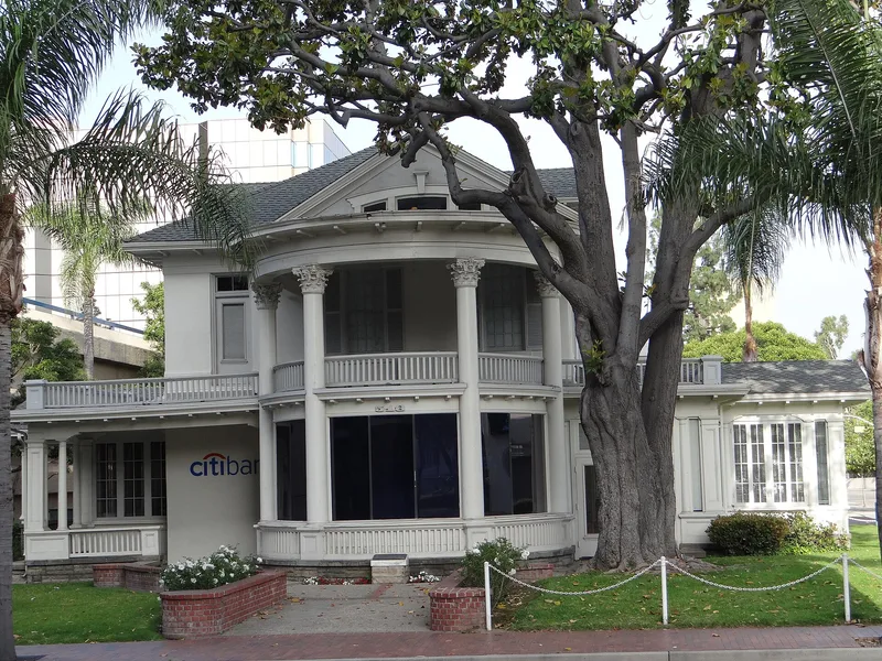 Smith-Tuthill Funeral Parlors, Santa Ana, California