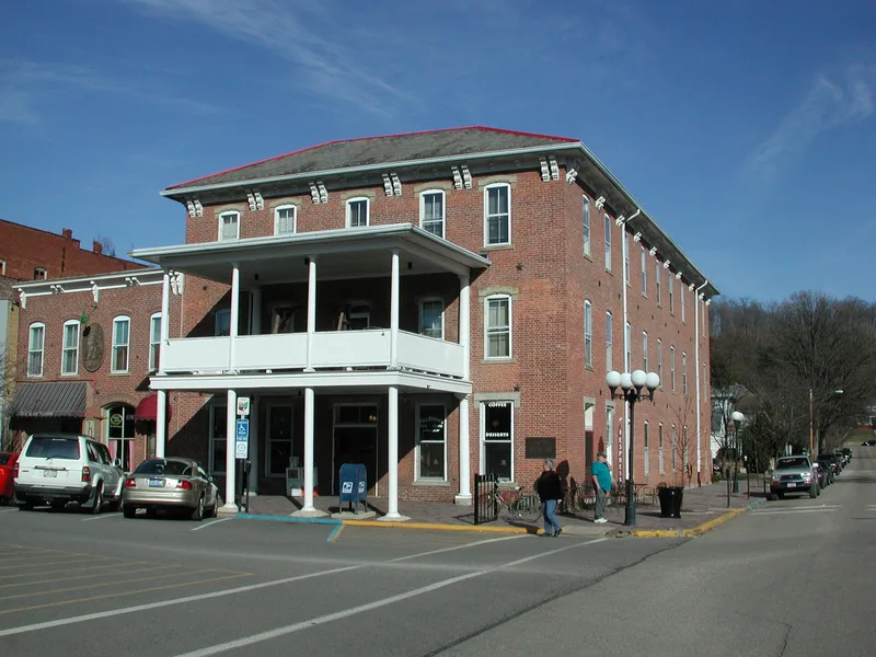 Dew House, Nelsonville, Ohio
