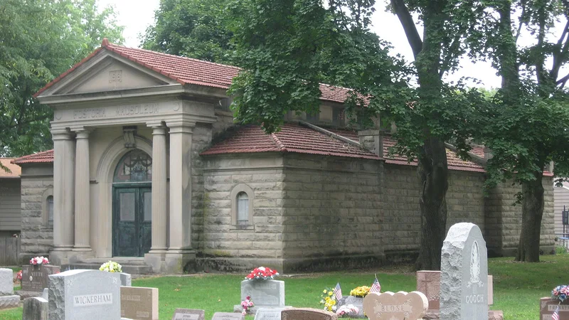 Fostoria Mausoleum, Fostoria, Ohio
