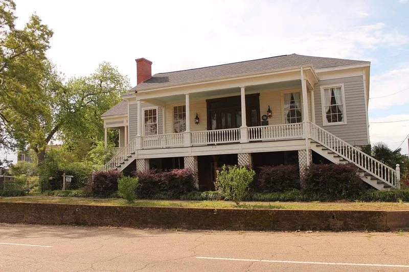Fry-Barry House, Marshall, Texas