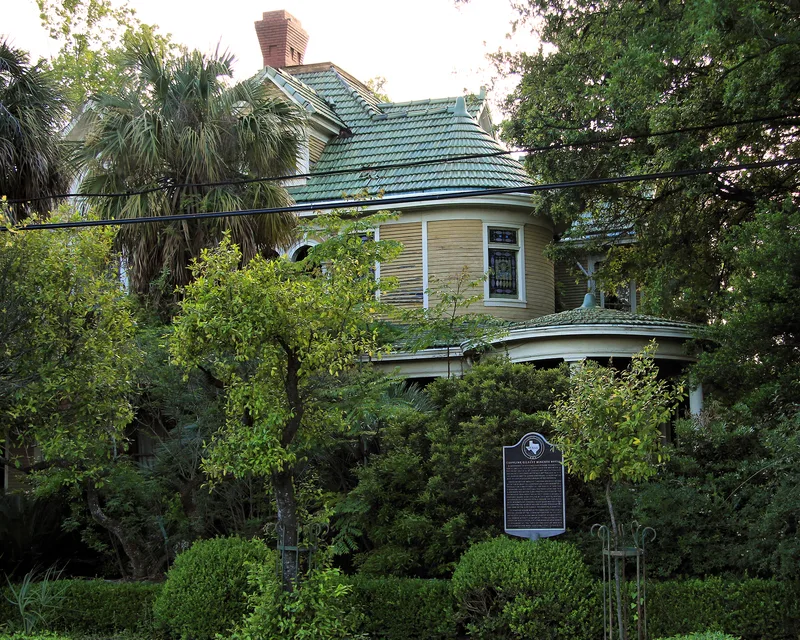 Hinchee House, Beaumont, Texas