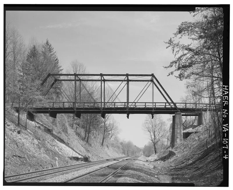 Oak Ridge Railroad Overpass, Shipman, Virginia