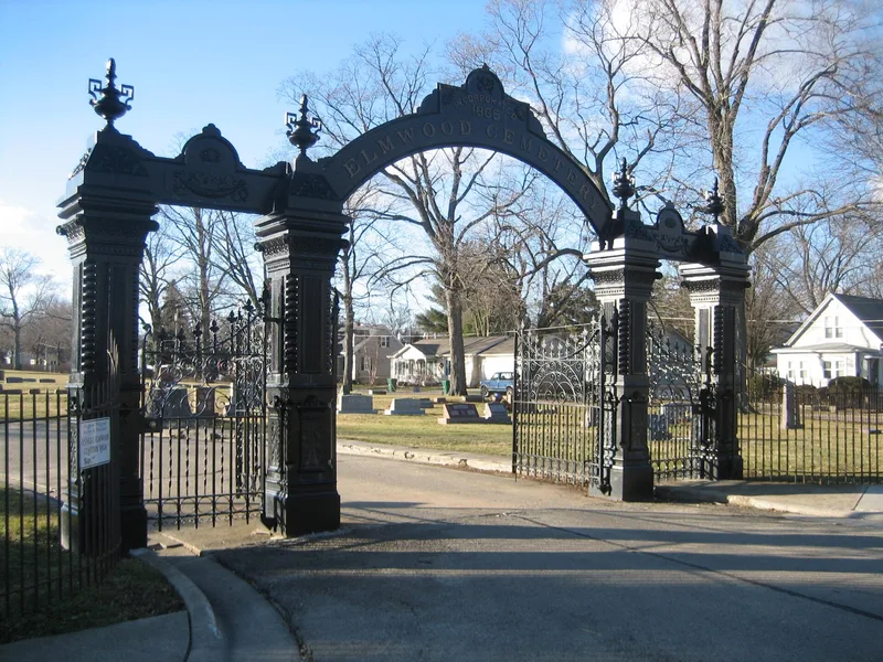 Elmwood Cemetery Gates, Sycamore, Illinois