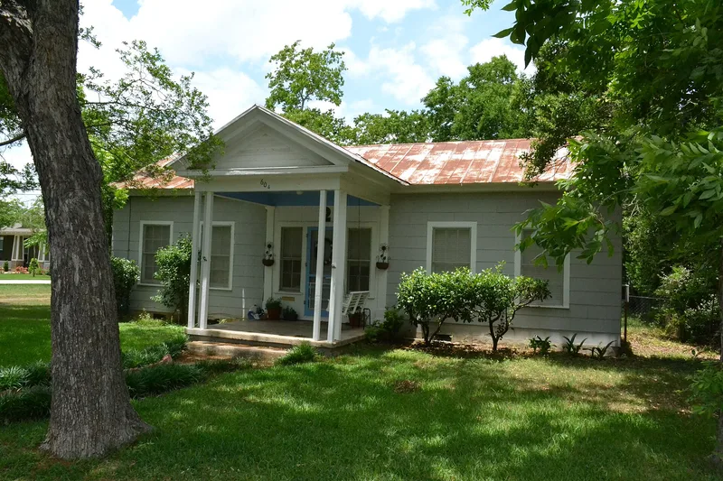House at 604 Elm, Bastrop, Texas