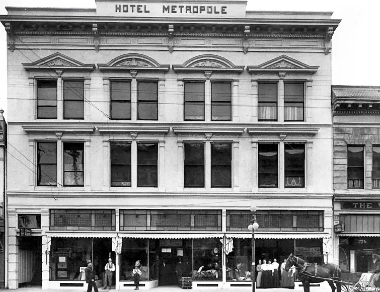 Hotel Metropole, Santa Cruz, California