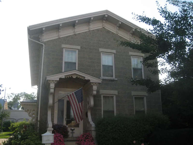 Graham-Ginestra House, Rockford, Illinois