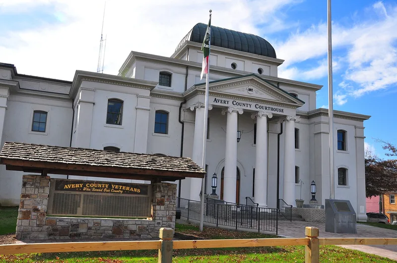 Avery County Courthouse, Newland, North Carolina