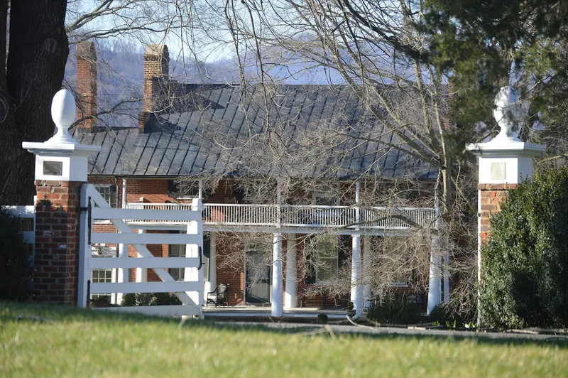 Midway, Millington, Virginia