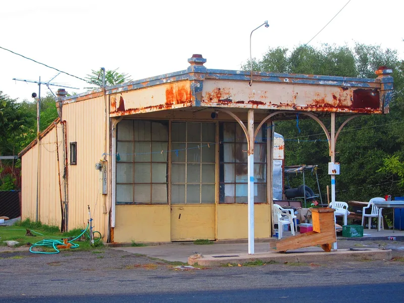 Shell Gas Station, La Grange, California