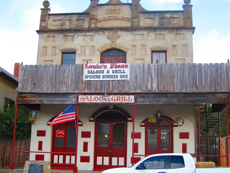 Louie's Place, La Grange, California