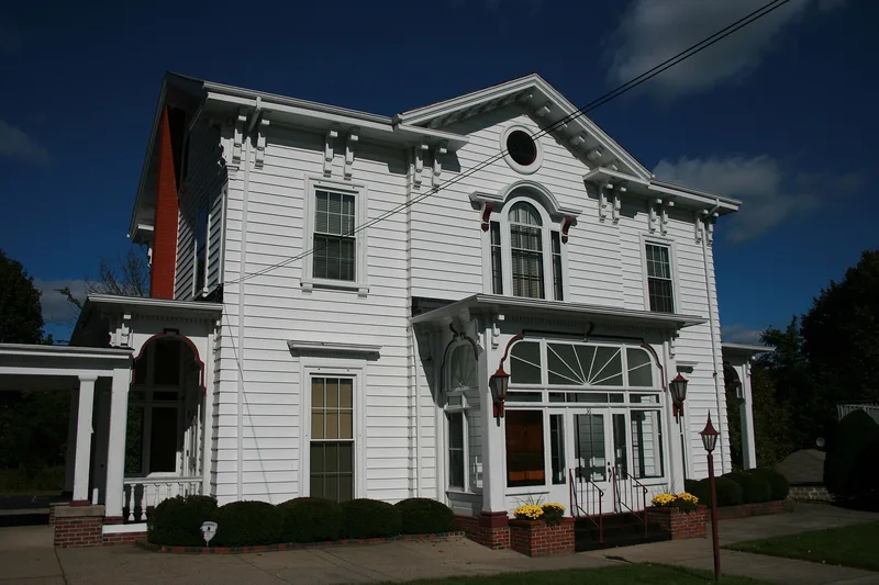 Larchmont, Worcester, Massachusetts