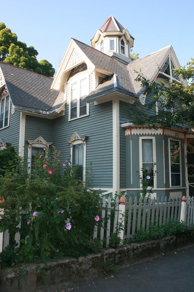 Hastins, John, Cottage, Worcester, Massachusetts
