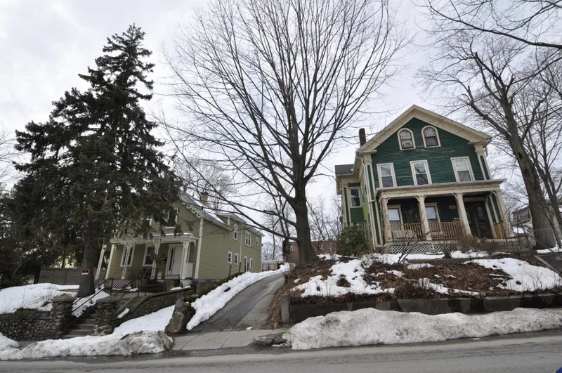 Oxford-Crown Extension District, Massachusetts